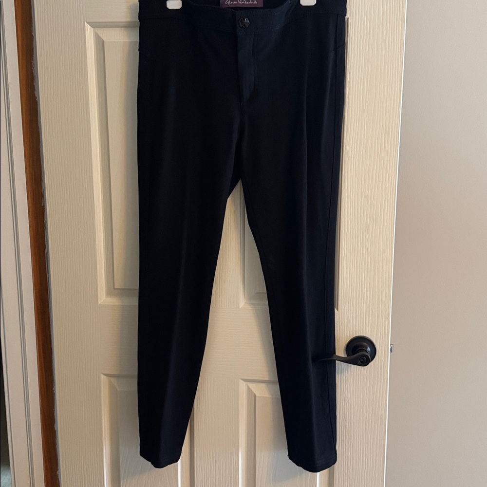 Women’s Gloria Vanderbilt Classic Black Dress/Casual Pants